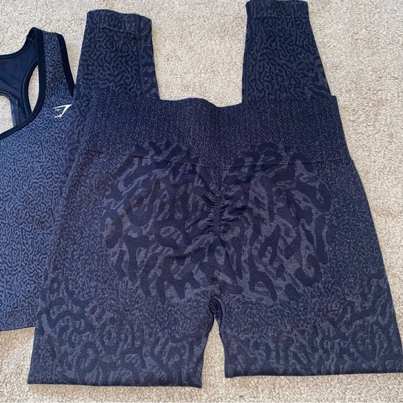 Gymshark Adapt Animal Reef in Black color - Picture 5 of 10